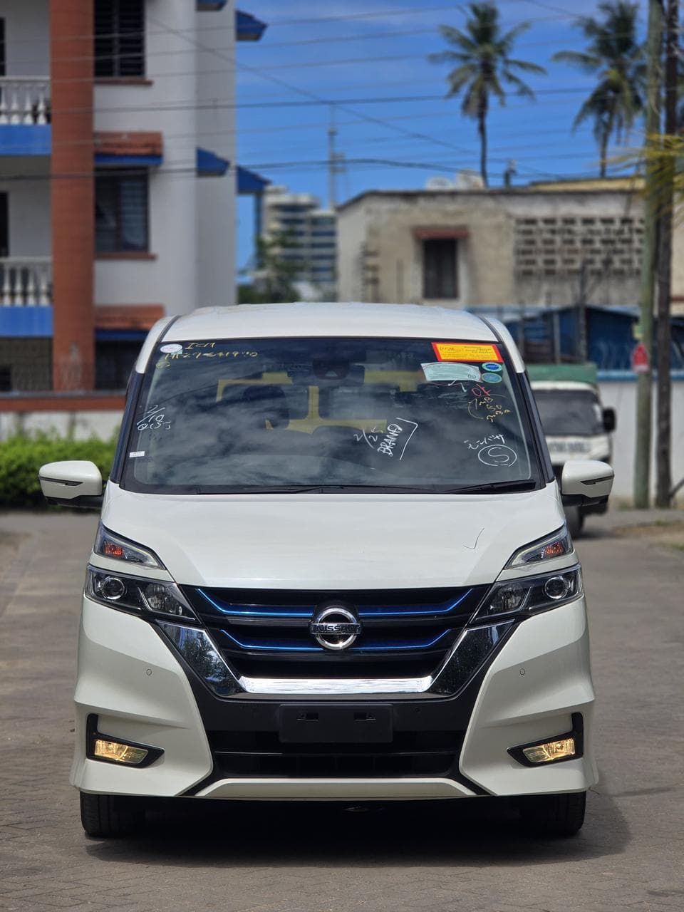 Nissan Serena 2019
